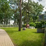 Strandhus Bootsmann Апартаменты *